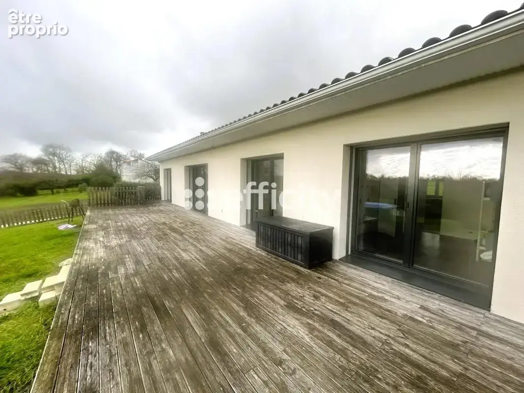 Maison 5 pièces 137 m² à vendre à Condac (16700) - photo 2