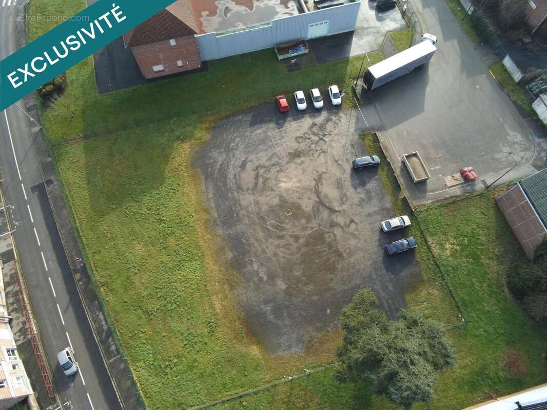 Photo 2 - Commerce à MARLY