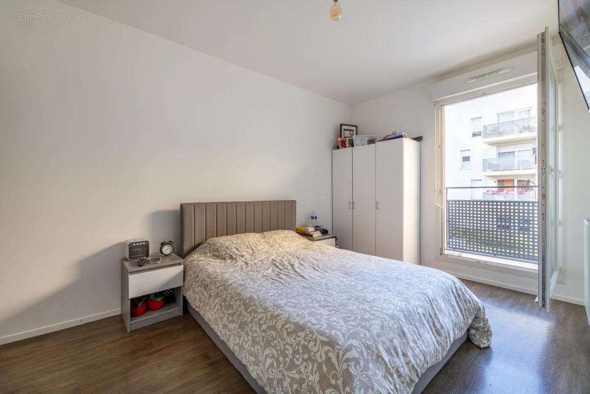 Appartement à FLEURY-MEROGIS