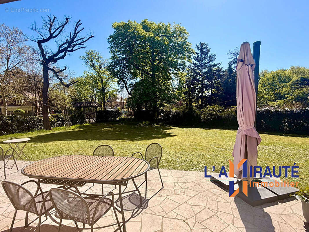 Maison à MAISONS-LAFFITTE