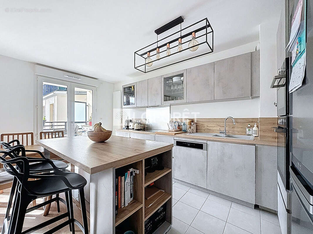 Appartement à LE PLESSIS-ROBINSON