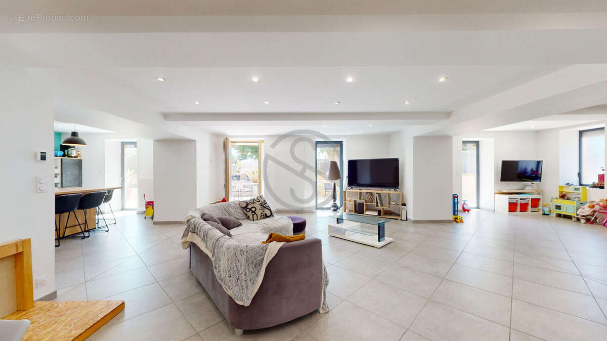 Maison à MARCILLOLES