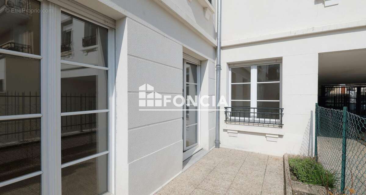 Appartement à CORBEIL-ESSONNES