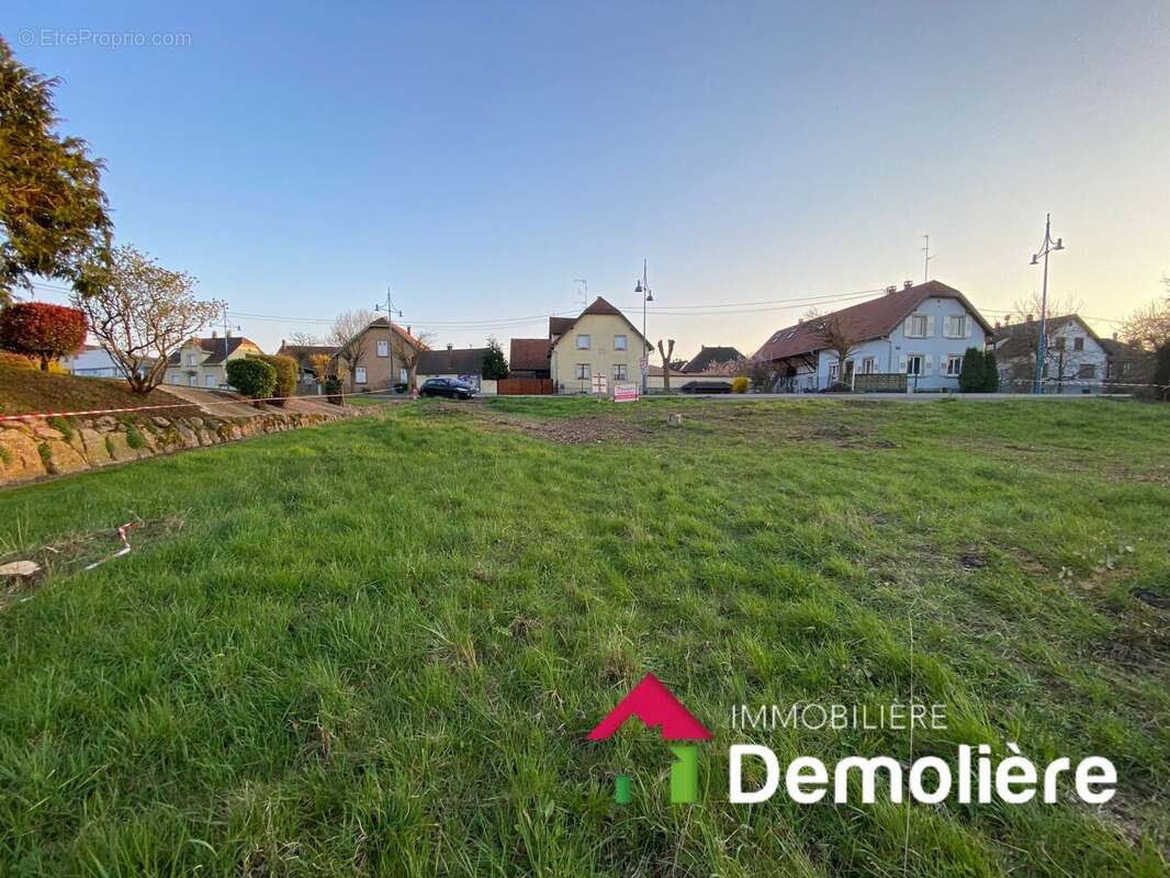 Terrain à DORLISHEIM