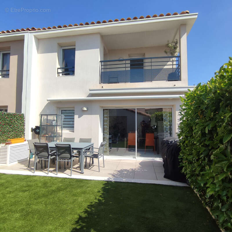 Maison à LA FARLEDE