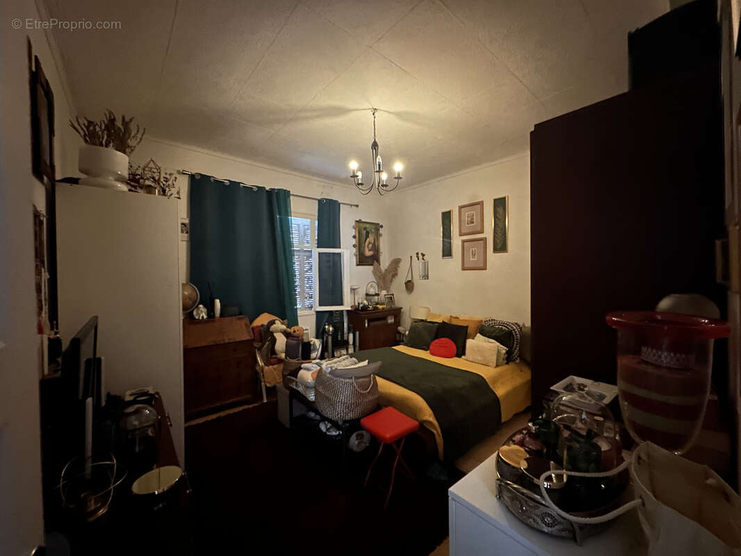 Appartement à MARSEILLE-7E