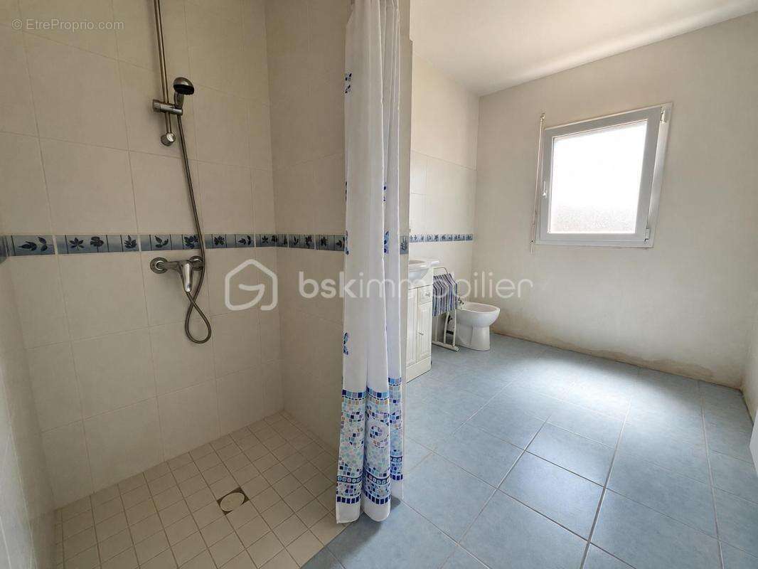 Plain-pied de 85m2 sur 2 000 m² de terrain constructible - photo 10