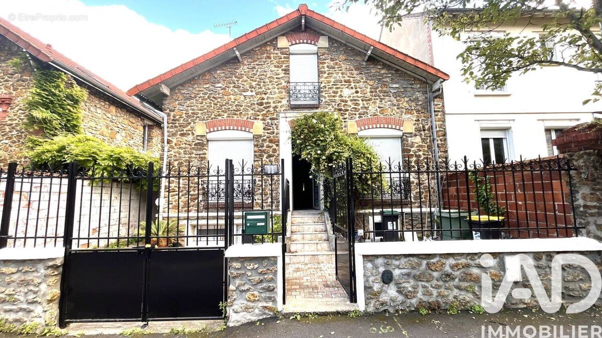 Photo 1 - Maison à CHOISY-LE-ROI