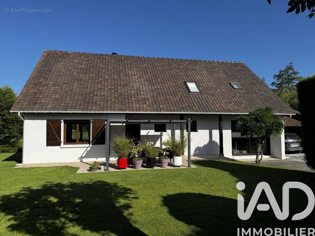 Photo 1 - Maison à BELLENGREVILLE