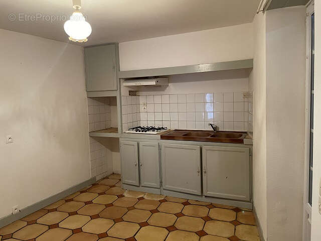 Maison à SAINT-MICHEL-DE-MONTAIGNE