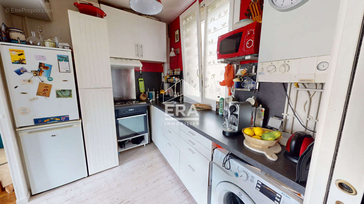 Appartement à PARIS-19E