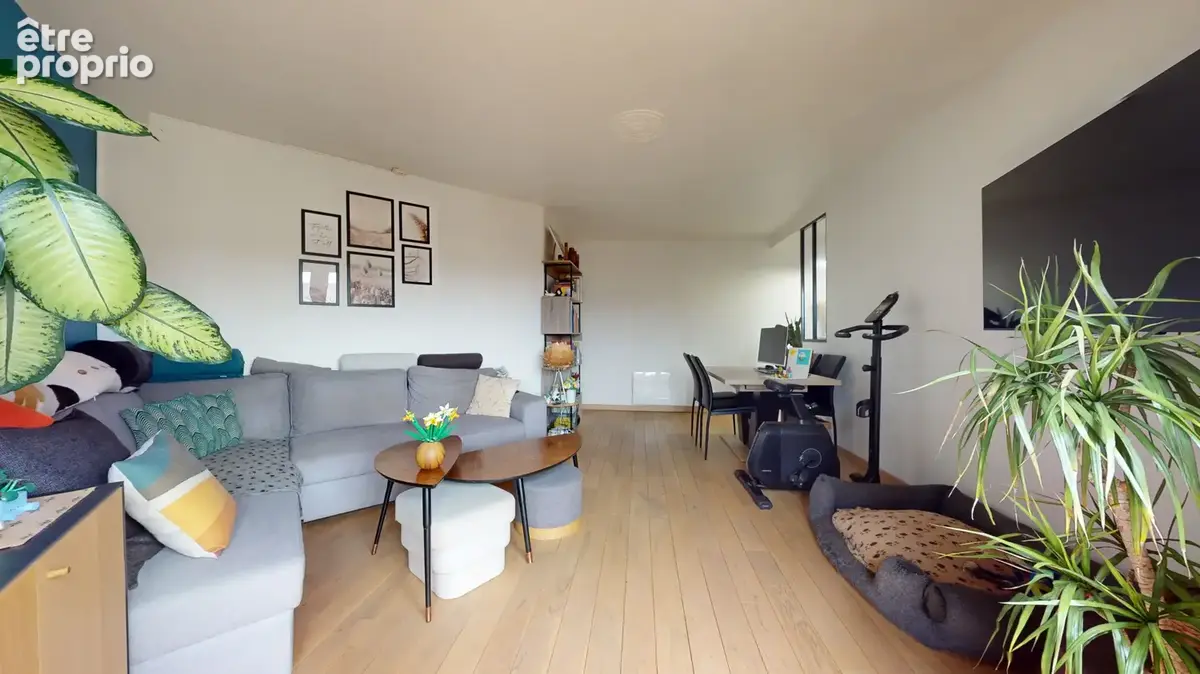 Coup de cœur   2 pièces avec 2 balcons, parkings et cave ! - photo 2