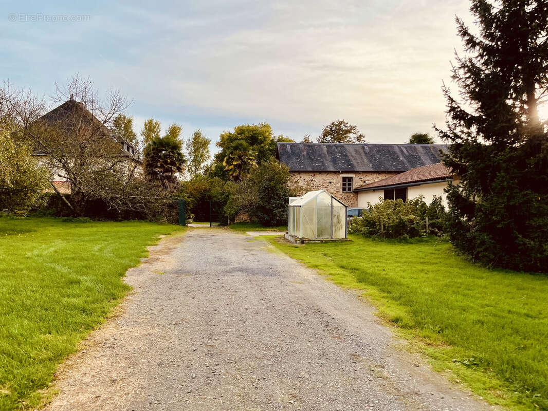 Maison à L&#039;ISLE-JOURDAIN