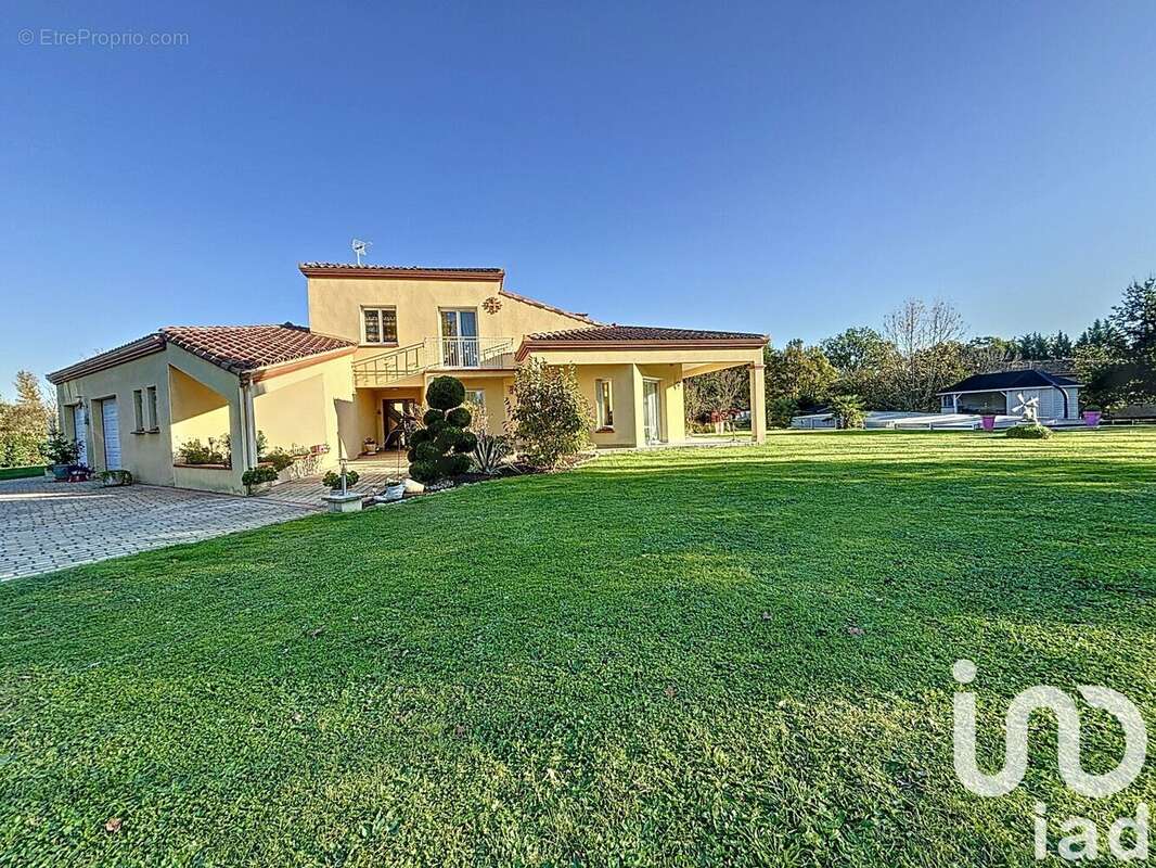Maison 243 m² à Lempaut  - photo 8