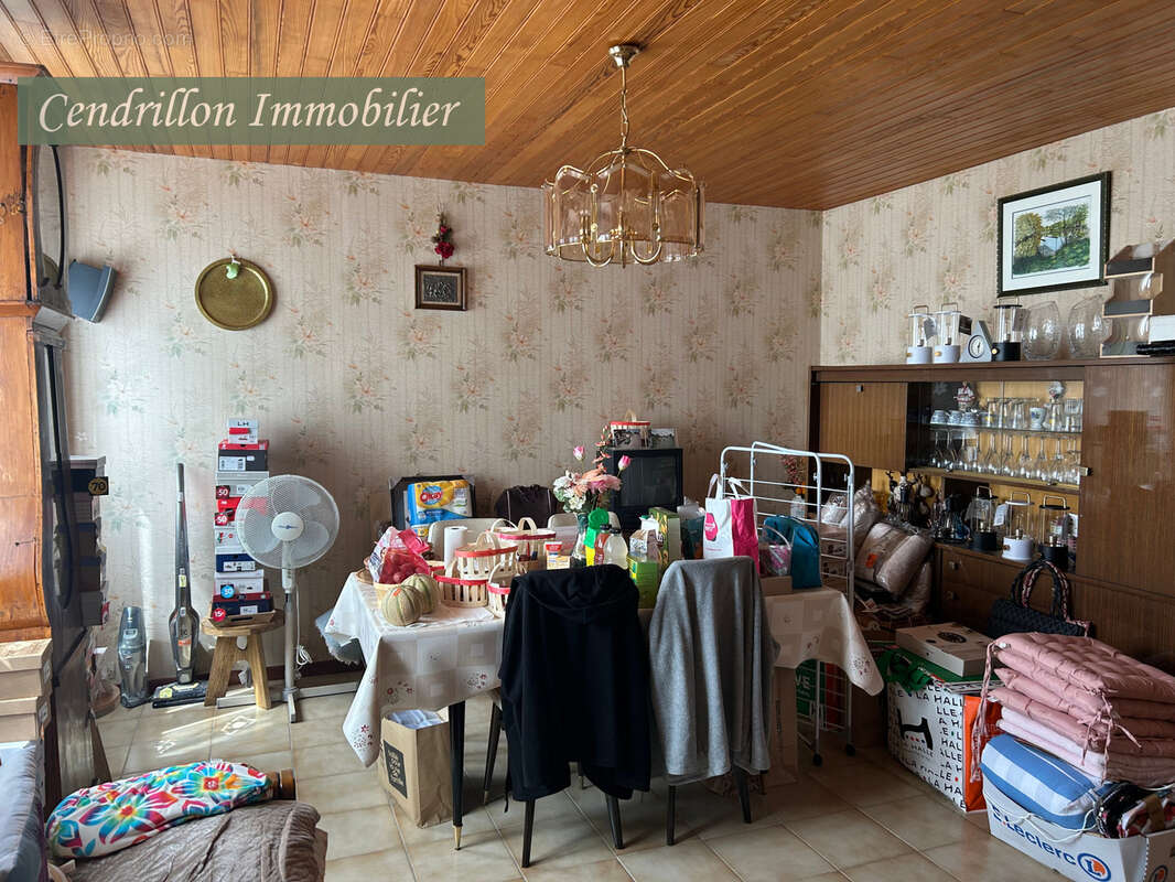 Maison à MONTBOUCHER