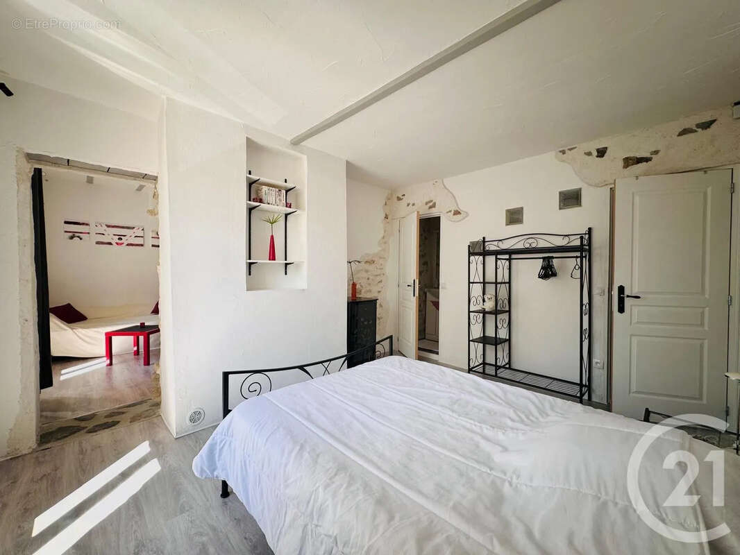 Maison 165 m² à Saint-Paul  - photo 16