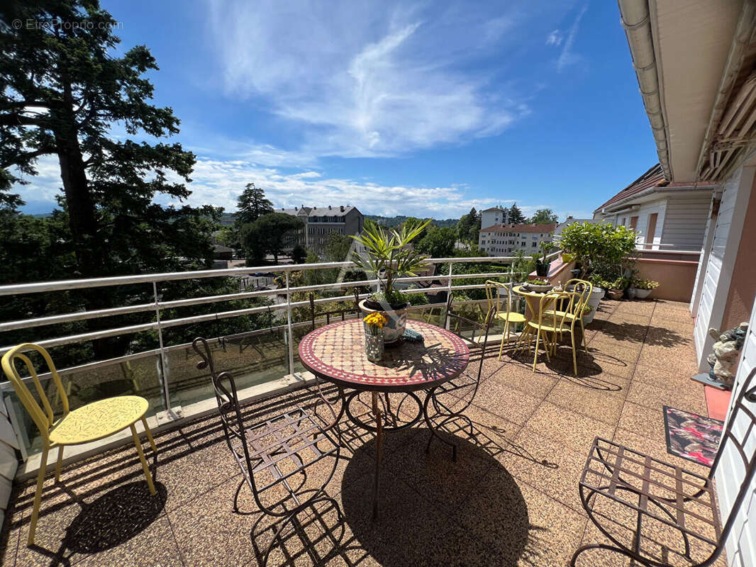 Appartement à BILLERE