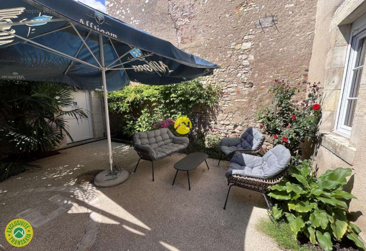 Maison à CHATEAUNEUF-SUR-CHER