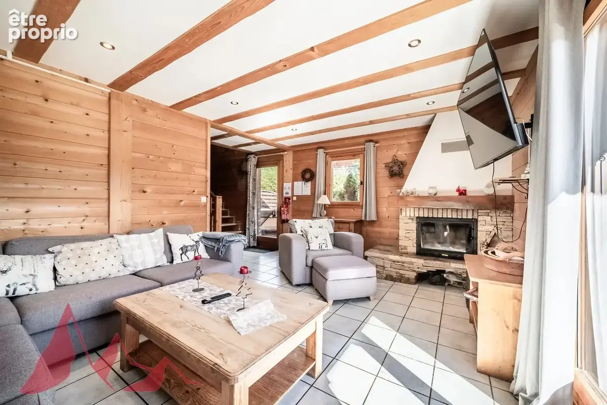 Chalet individuel de 6 chambres sur un terrain de 1 200 m² dans un secteur recherché de Montriond - photo 5