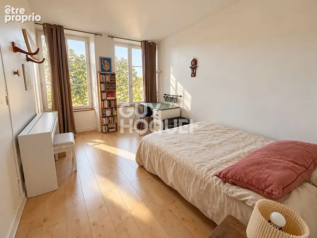 RIOM centre - Bel Appartement 187 m2, 4 chambres - photo 12