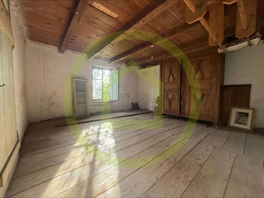 Maison à AILLEVILLERS-ET-LYAUMONT