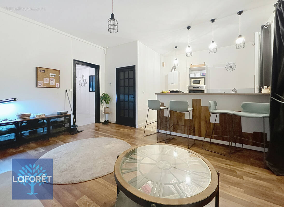 Appartement à FOUGERES