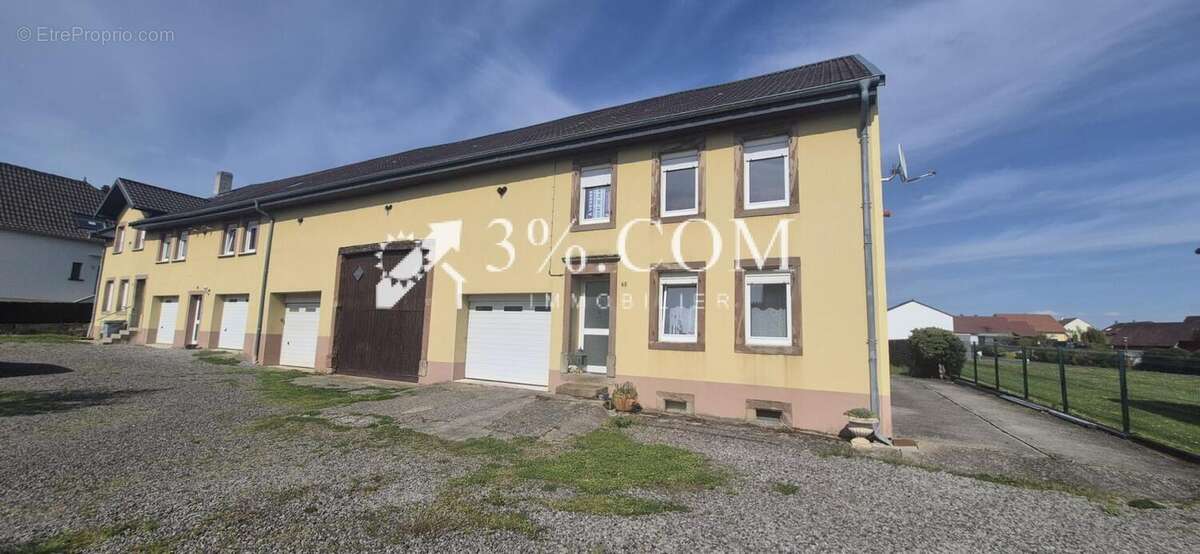 Ensemble immobilier de 4 lots sur  422 m2 - photo 2