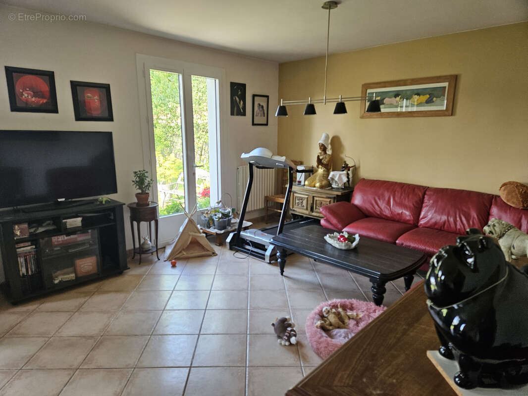 Maison à SAINT-ETIENNE-DE-MER-MORTE