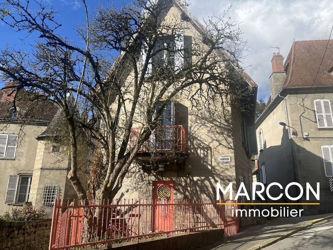 Maison à AUBUSSON