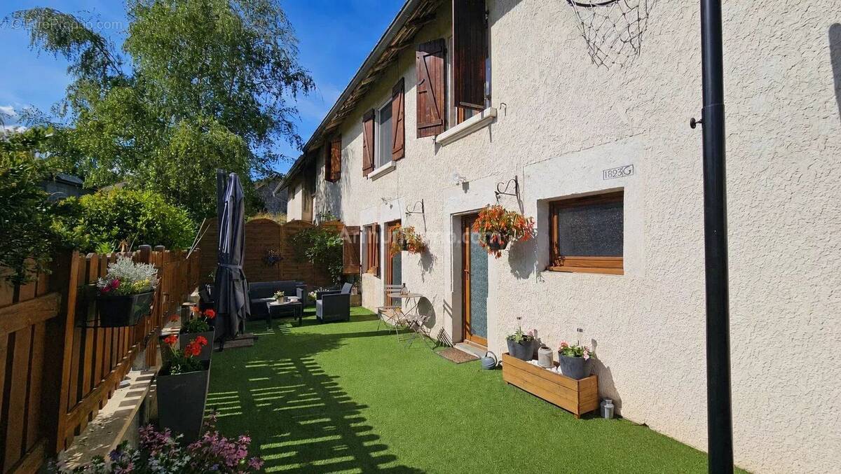 Maison à CREYS-MEPIEU