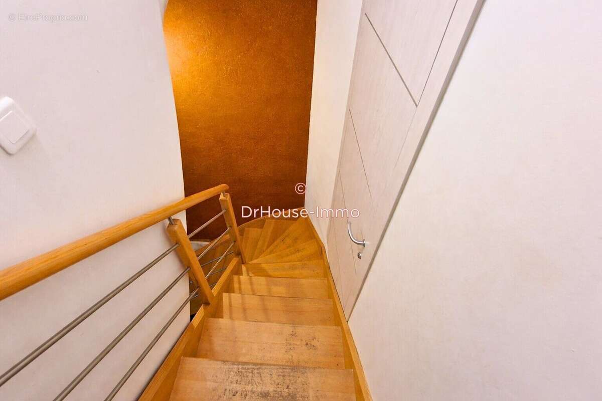 Maison 150 m² à Saint-Antonin-Noble-Val  - photo 23