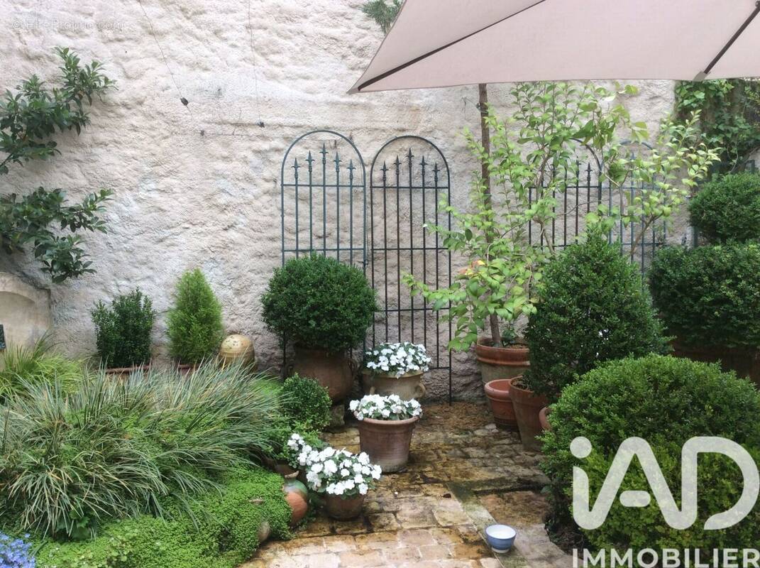 Photo 1 - Maison à COGNAC