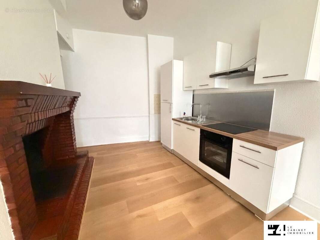 Appartement à CAZERES