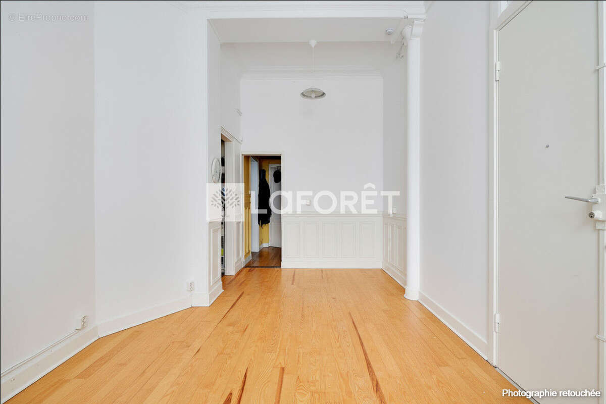 Appartement à PARIS-15E