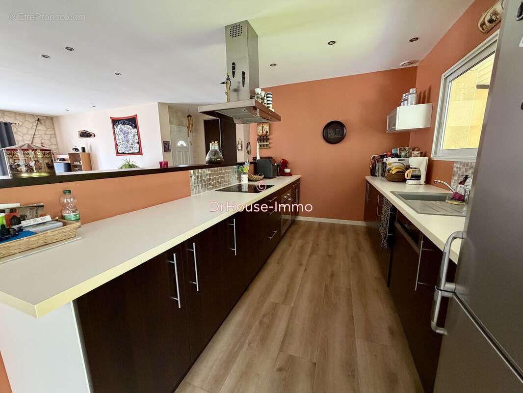 Maison à SAINT-LEON-SUR-L'ISLE