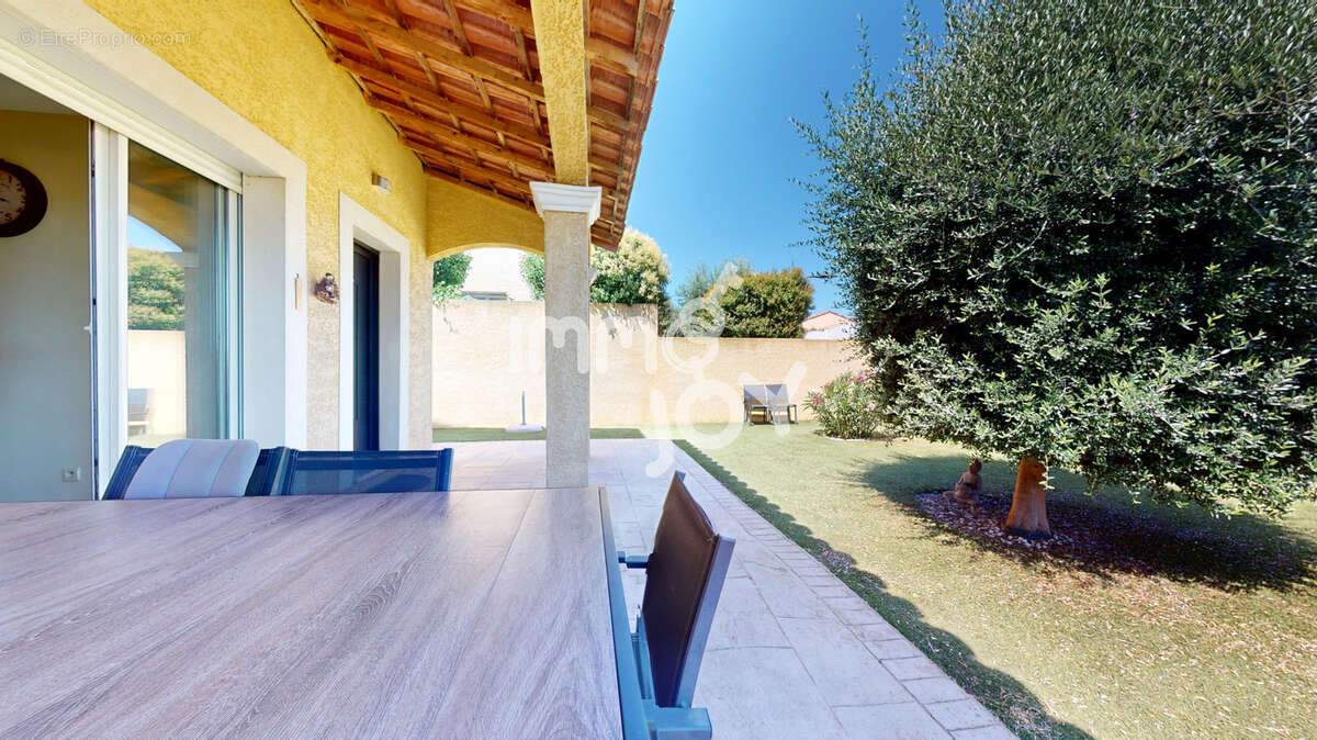 NARBONNE   Villa 4 chambres, piscine, garage, panneaux photovoltaïques - photo 15