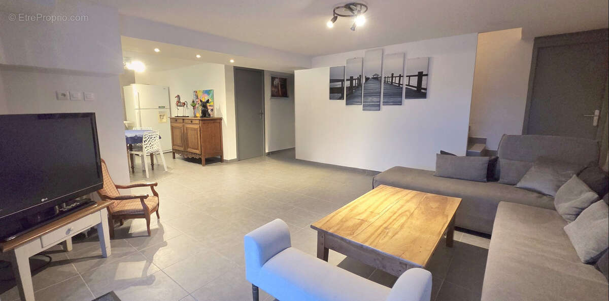 Maison à CHAVANOZ