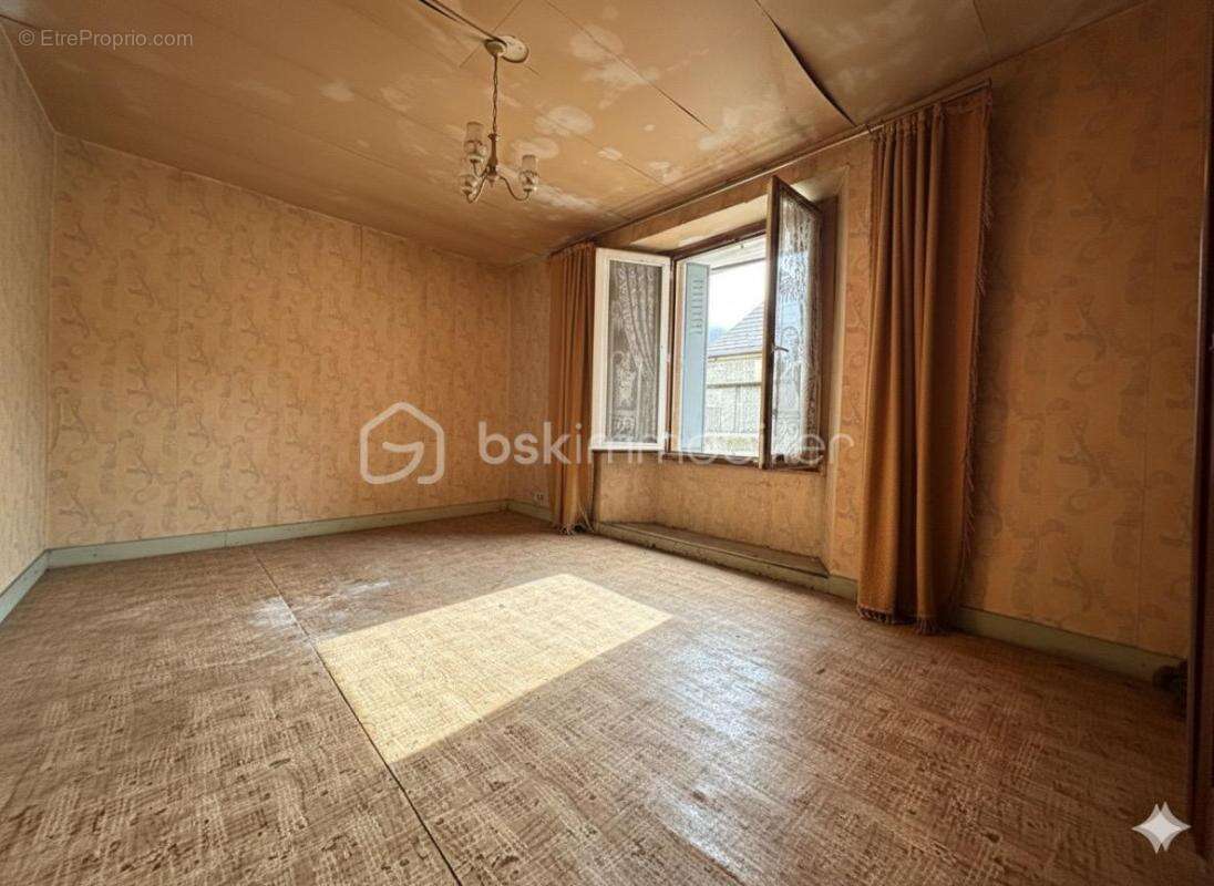 Maison de village T5 de 105 m² à rénover – Séchilienne - photo 14