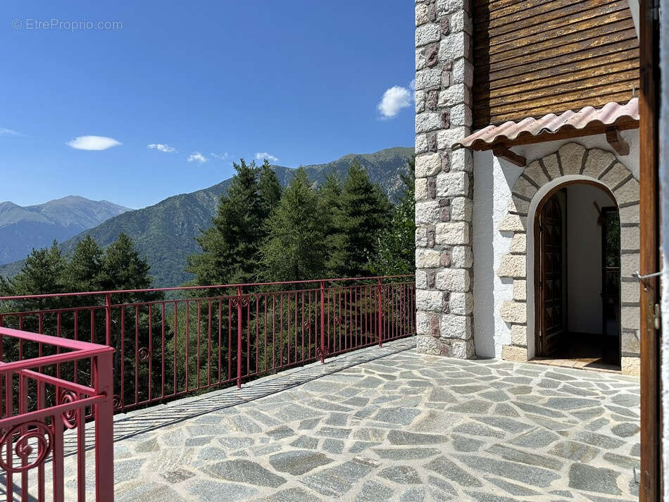 Propriété au coeur de la nature 5 pièces sur 3355m2 de terrain - photo 4