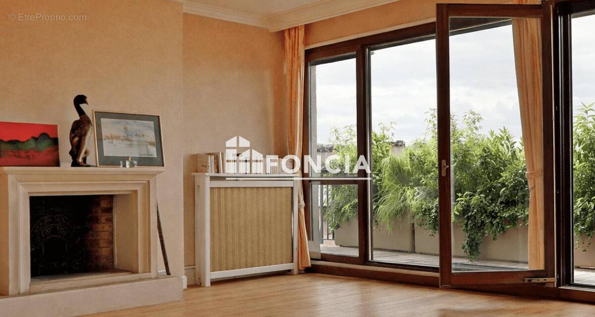 Appartement à NOISY-LE-ROI