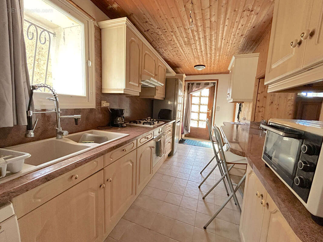 Maison à RIOUX