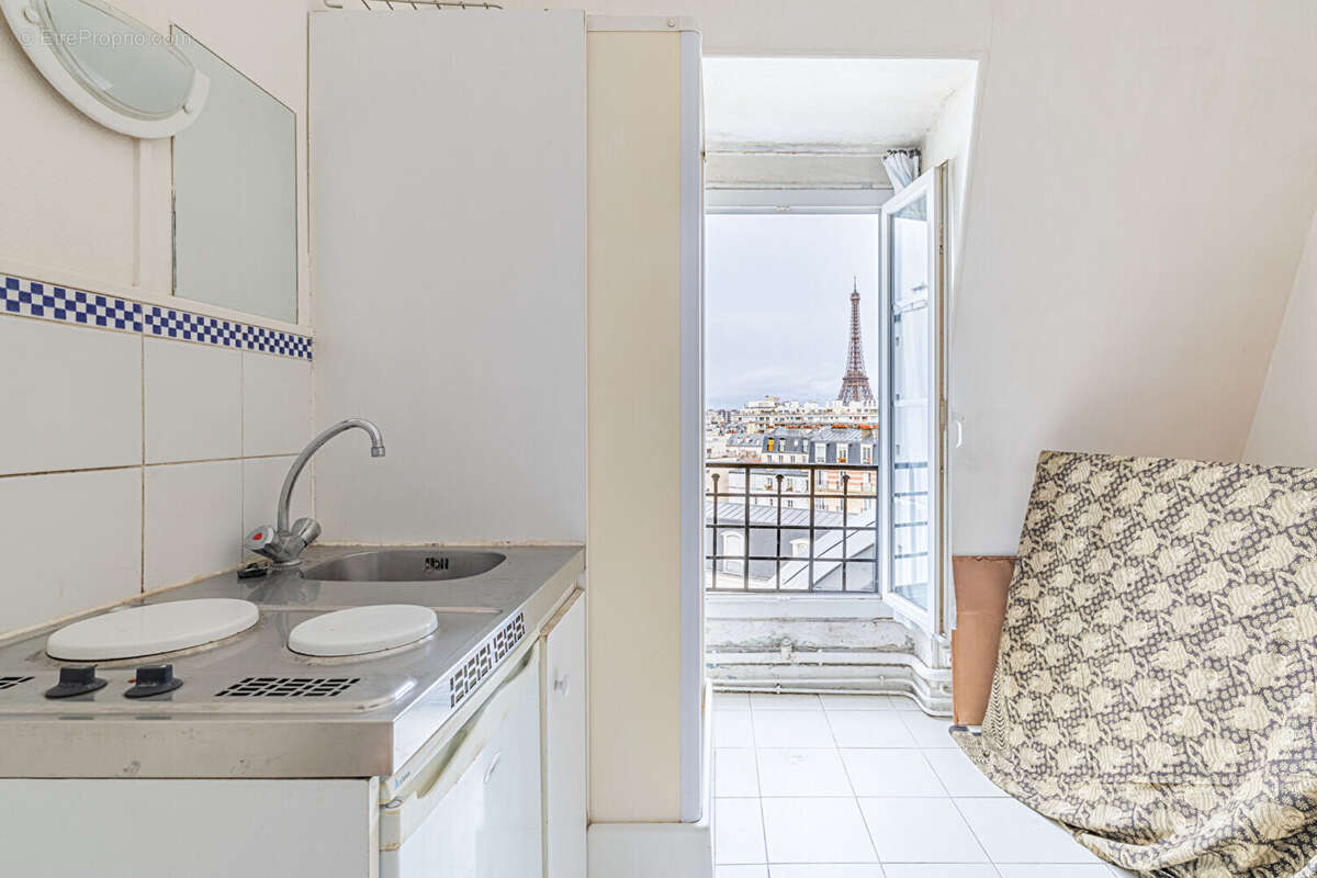 Appartement à PARIS-15E