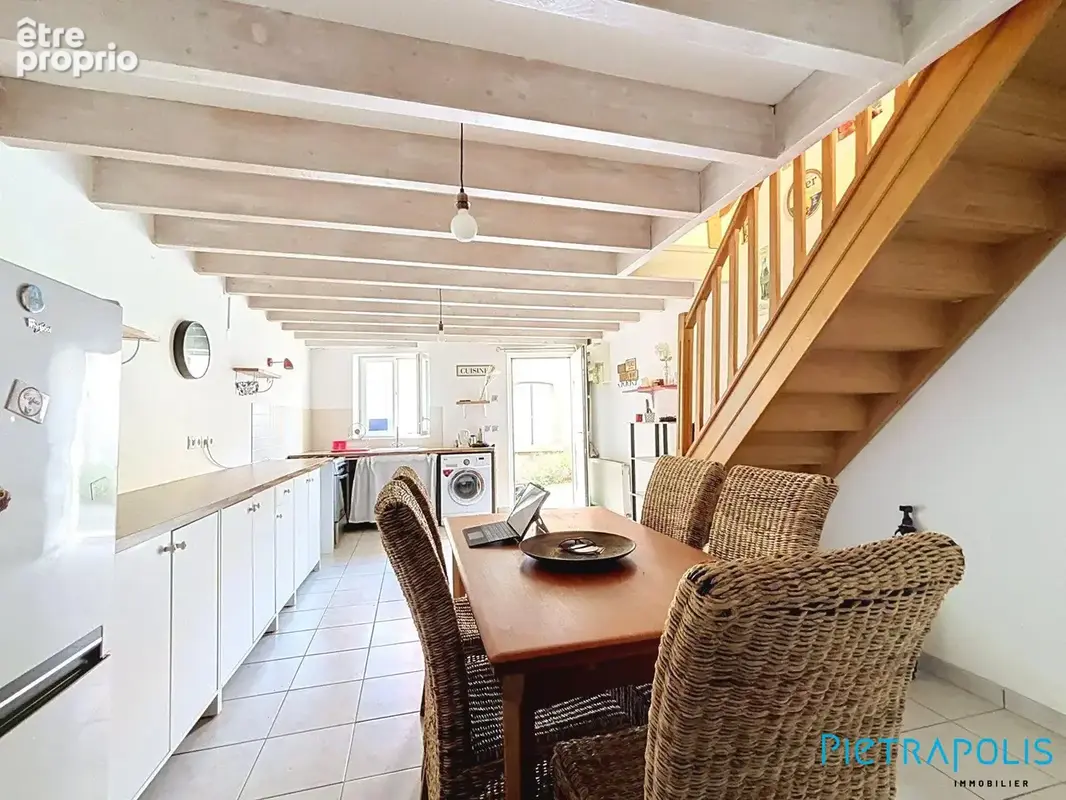 Maison 4 pièces 90 m² à vendre à Saint-Forgeux (69490) - photo 4