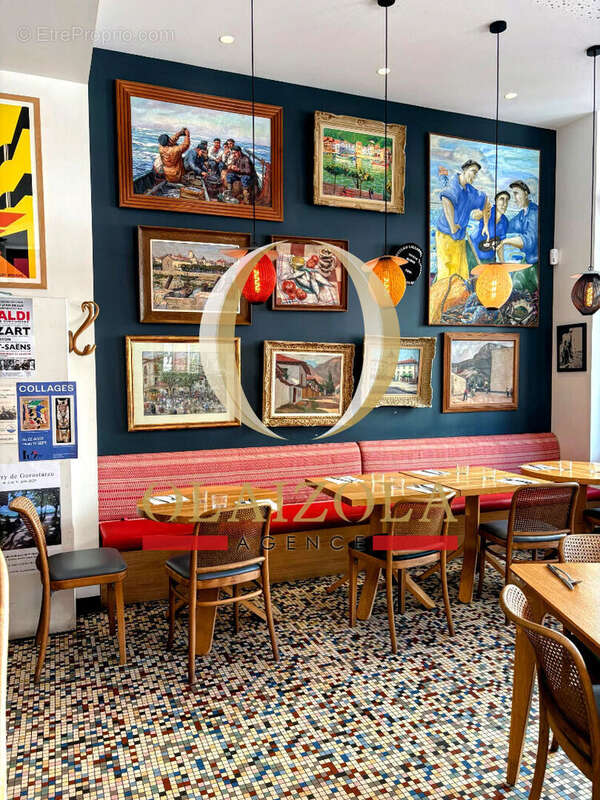 Commerce à SAINT-JEAN-DE-LUZ