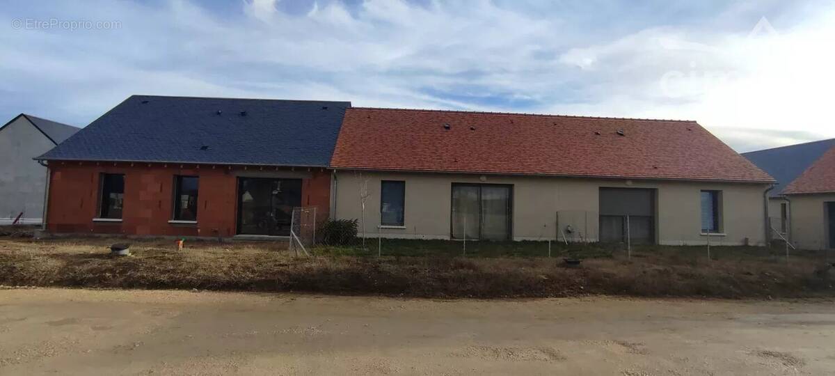 Maison à MONTLIVAULT