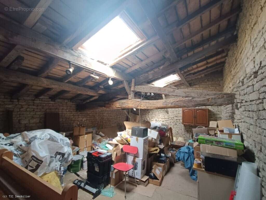 Maison à TONNAY-BOUTONNE