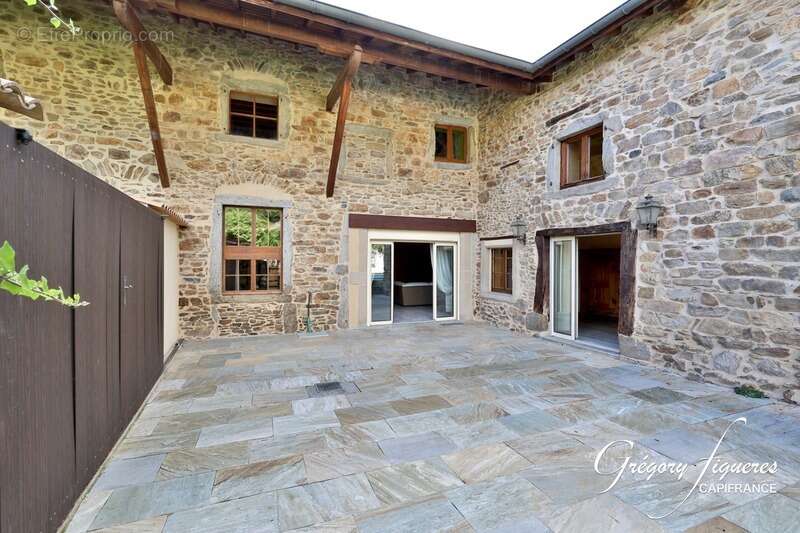 Maison à MORNANT