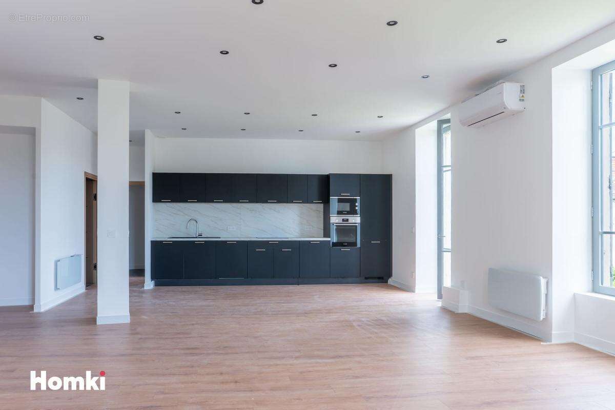 Appartement à SAINT-GEORGES-DE-RENEINS