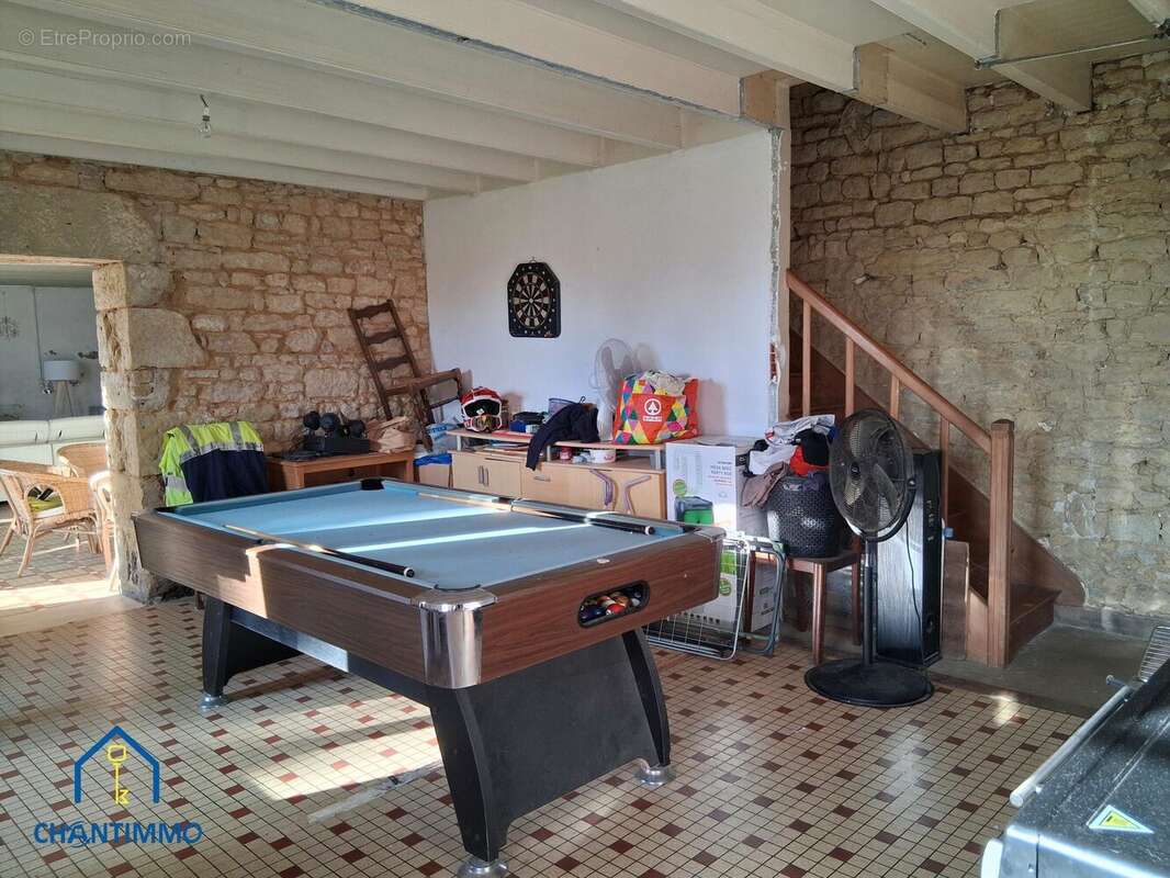 Maison à LA CAILLERE-SAINT-HILAIRE