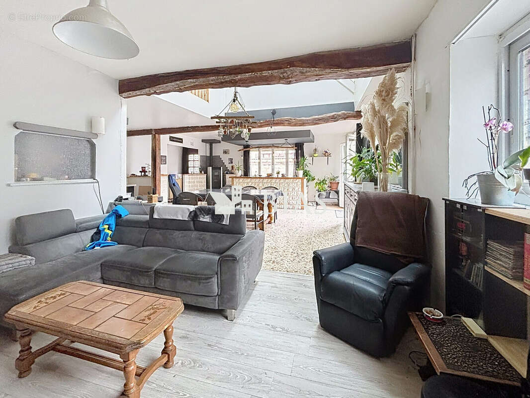Maison à CRIQUEBEUF-SUR-SEINE